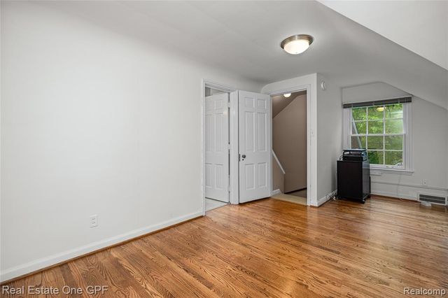 16904 Saint Paul Street, Grosse Pointe, MI 48230