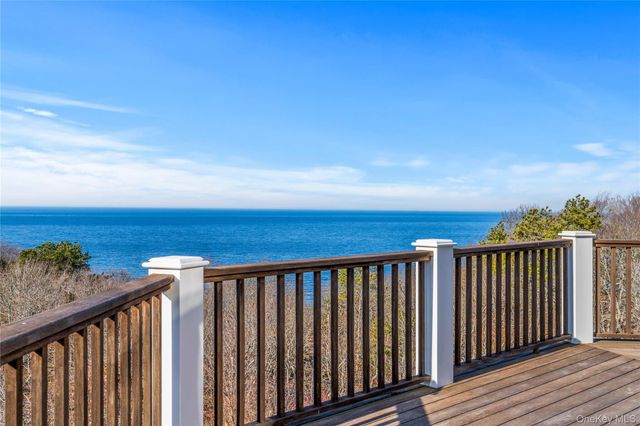 3172 Sound Avenue, Riverhead, NY 11901