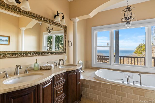 3172 Sound Avenue, Riverhead, NY 11901