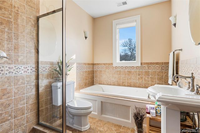 3172 Sound Avenue, Riverhead, NY 11901