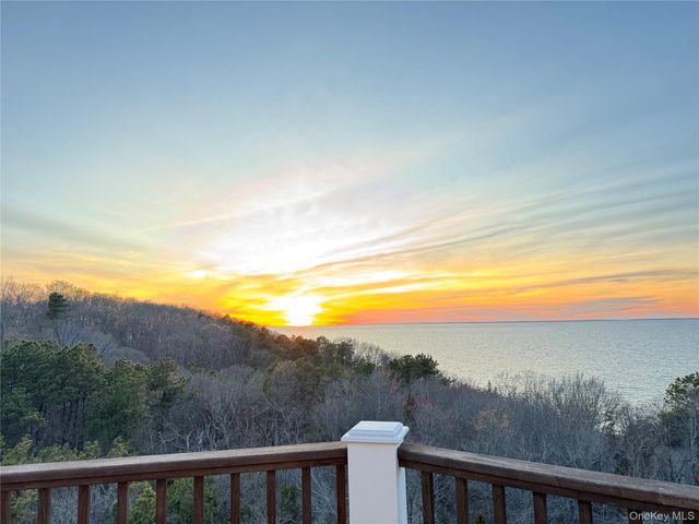 3172 Sound Avenue, Riverhead, NY 11901