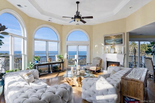 3172 Sound Avenue, Riverhead, NY 11901