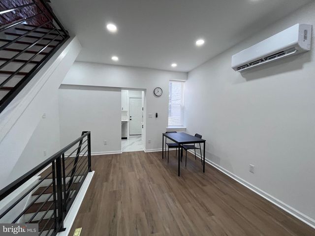 2711 N RINGGOLD ST, Philadelphia, PA 19132