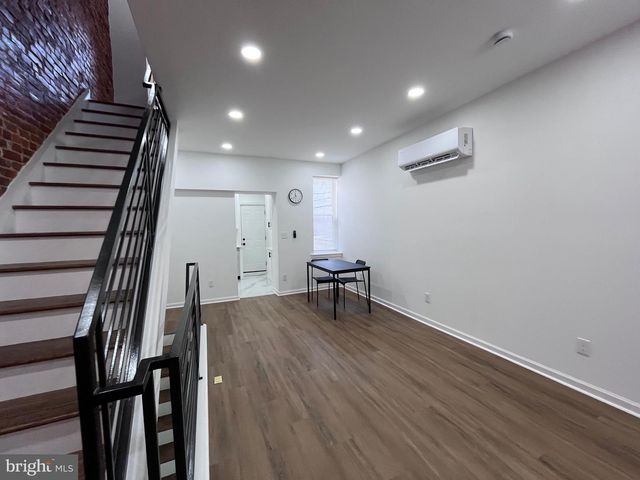 2711 N RINGGOLD ST, Philadelphia, PA 19132