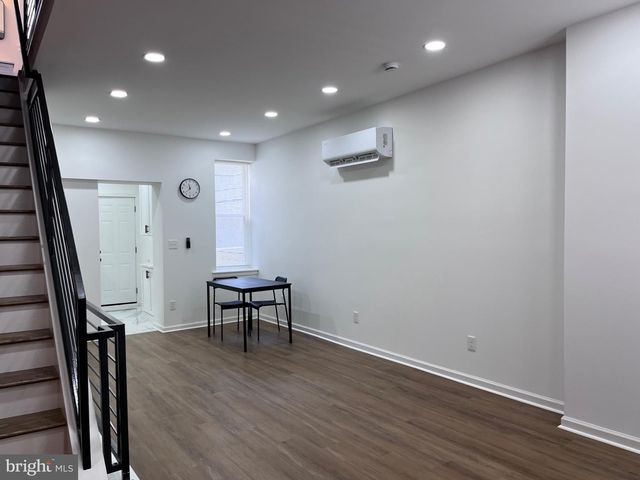 2711 N RINGGOLD ST, Philadelphia, PA 19132