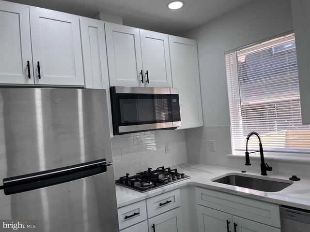 2711 N RINGGOLD ST, Philadelphia, PA 19132