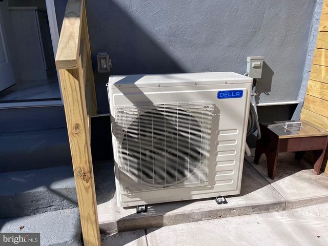 2711 N RINGGOLD ST, Philadelphia, PA 19132