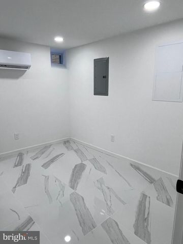 2711 N RINGGOLD ST, Philadelphia, PA 19132