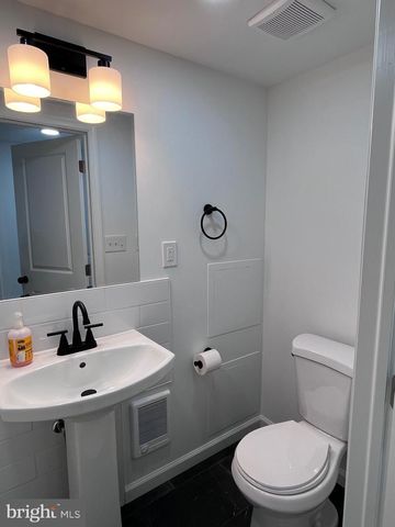 2711 N RINGGOLD ST, Philadelphia, PA 19132