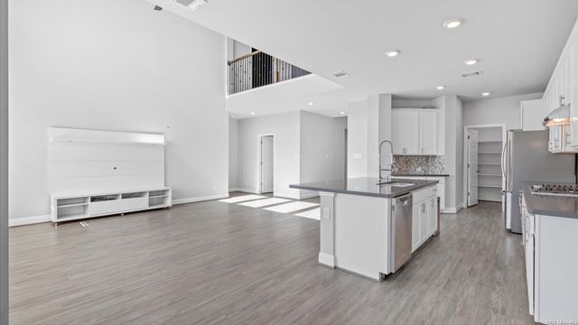 2310 Olive Way, San Antonio, TX 78259