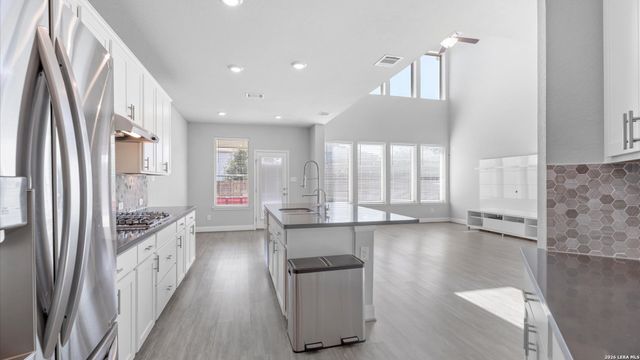 2310 Olive Way, San Antonio, TX 78259