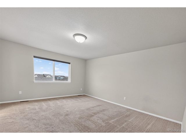 1616 104th Avenue Pl, Greeley, CO 80634