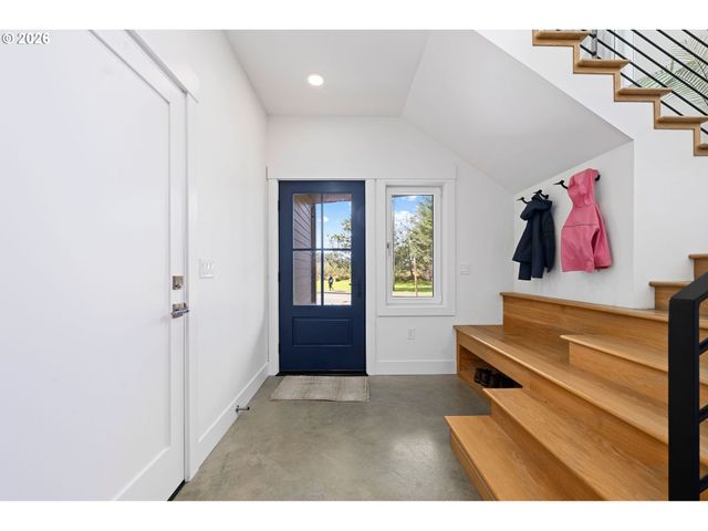 280 E 5TH Ave, Cannon Beach, OR 97110