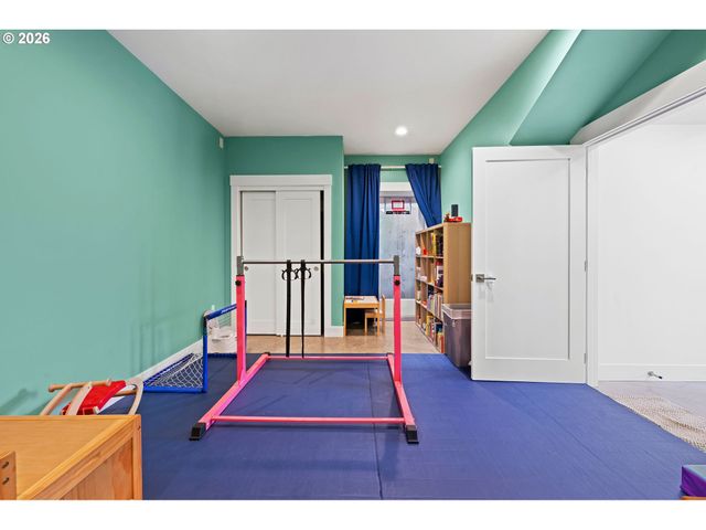 280 E 5TH Ave, Cannon Beach, OR 97110