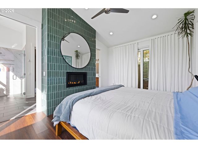 280 E 5TH Ave, Cannon Beach, OR 97110