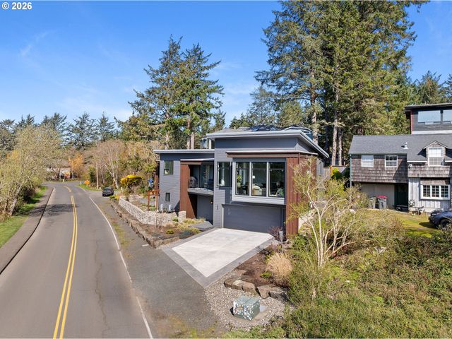 280 E 5TH Ave, Cannon Beach, OR 97110