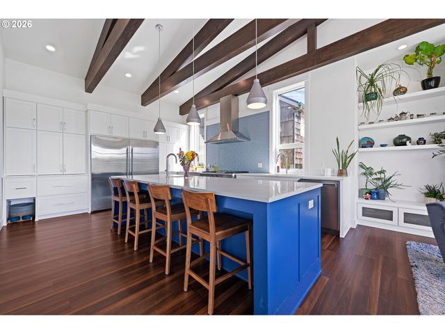 280 E 5TH Ave, Cannon Beach, OR 97110