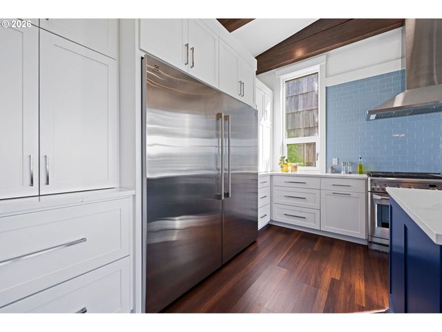 280 E 5TH Ave, Cannon Beach, OR 97110