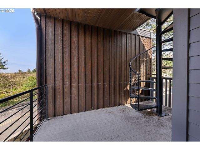 280 E 5TH Ave, Cannon Beach, OR 97110