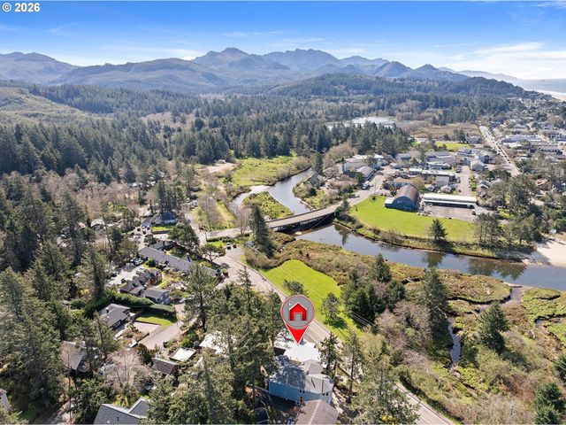 280 E 5TH Ave, Cannon Beach, OR 97110