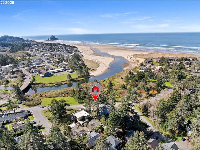 280 E 5TH Ave, Cannon Beach, OR 97110