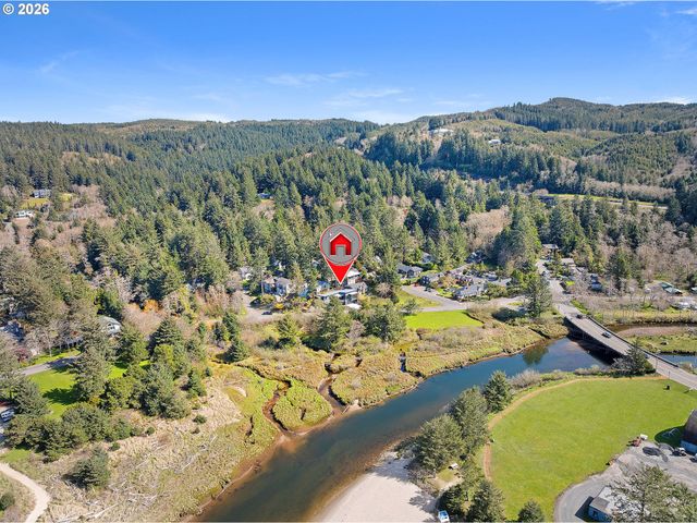 280 E 5TH Ave, Cannon Beach, OR 97110