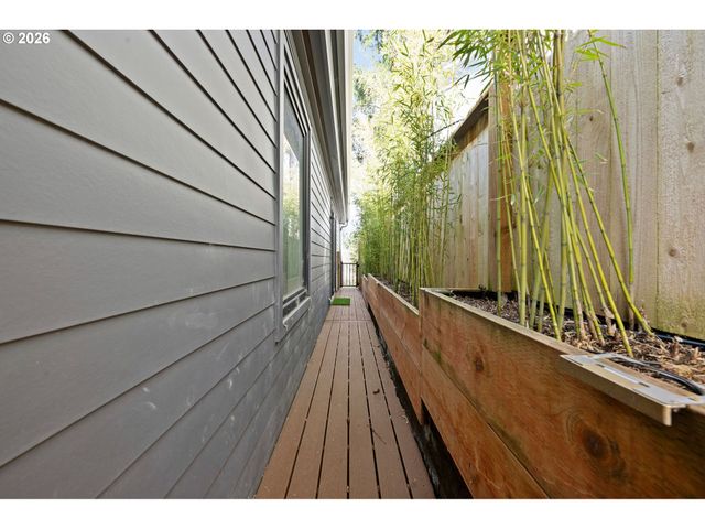 280 E 5TH Ave, Cannon Beach, OR 97110