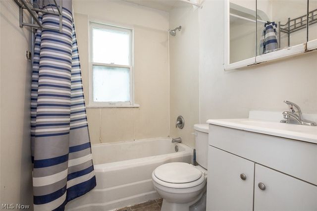 5219 Henry Street, Maple Heights, OH 44137