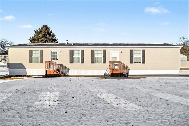 2907 N Sandy Drive, Ludington, MI 49431