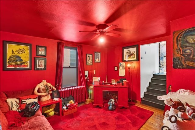 4072 Franklin Rd, Perry Hilltop, PA 15214