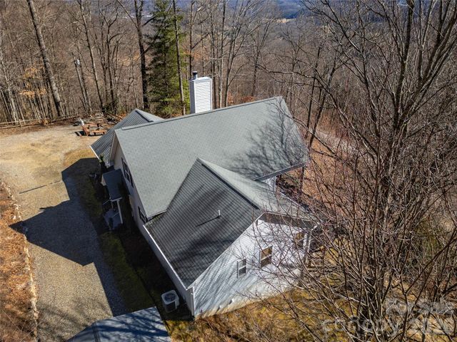 872 Mountainside Drive, Waynesville, NC 28786