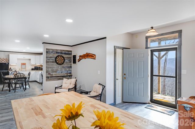 872 Mountainside Drive, Waynesville, NC 28786