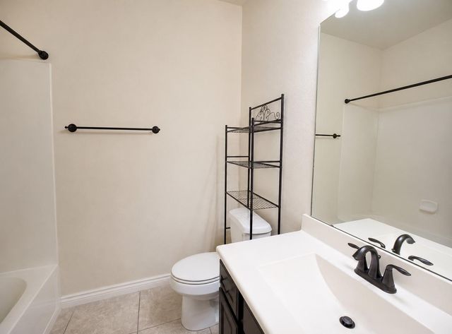 7506 Amber Village Cir, Richmond, TX 77407