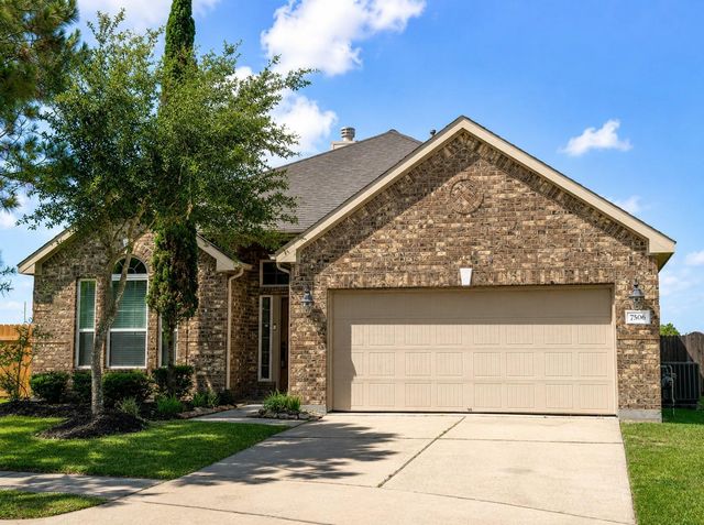 7506 Amber Village Cir, Richmond, TX 77407