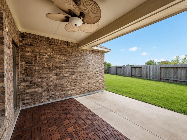 7506 Amber Village Cir, Richmond, TX 77407