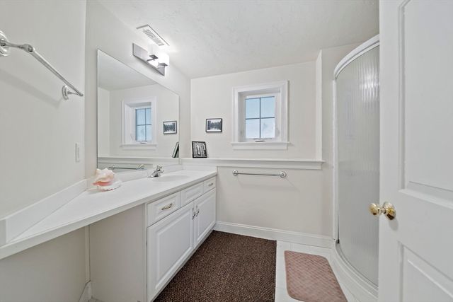 58 Bay Farm Rd 58, Duxbury, MA 02332