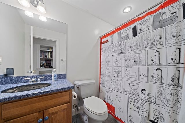 58 Bay Farm Rd 58, Duxbury, MA 02332