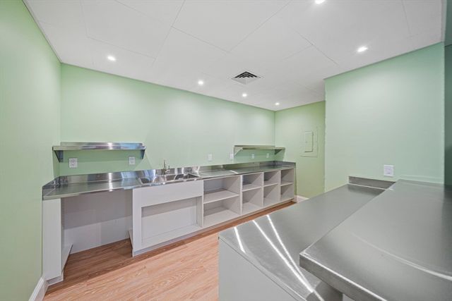 58 Bay Farm Rd 58, Duxbury, MA 02332