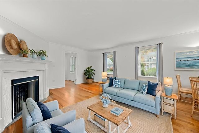 58 Bay Farm Rd 58, Duxbury, MA 02332