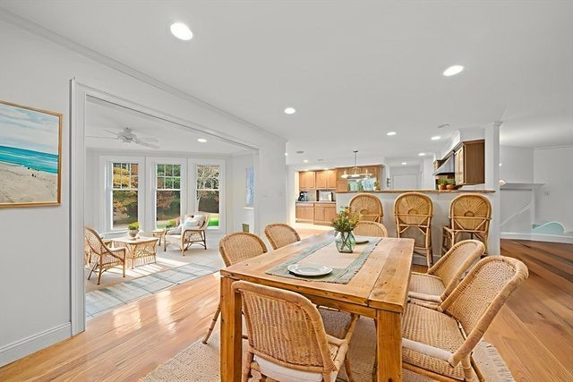 58 Bay Farm Rd 58, Duxbury, MA 02332
