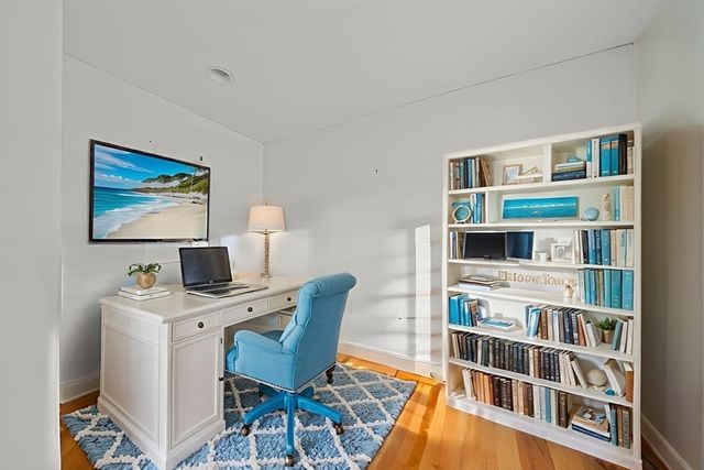 58 Bay Farm Rd 58, Duxbury, MA 02332