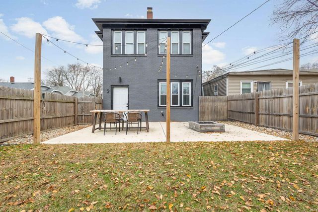 602 N Frances Street, South Bend, IN 46617