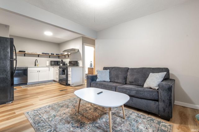 602 N Frances Street, South Bend, IN 46617