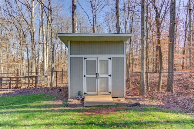 12 Chatham Court, Jefferson, GA 30549