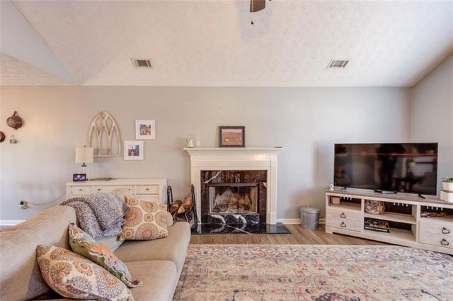 12 Chatham Court, Jefferson, GA 30549