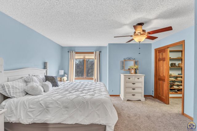 2311 SW Brookfield ST, Topeka, KS 66614