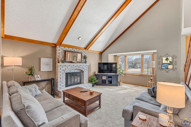 2311 SW Brookfield ST, Topeka, KS 66614