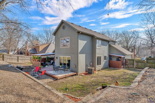 2311 SW Brookfield ST, Topeka, KS 66614