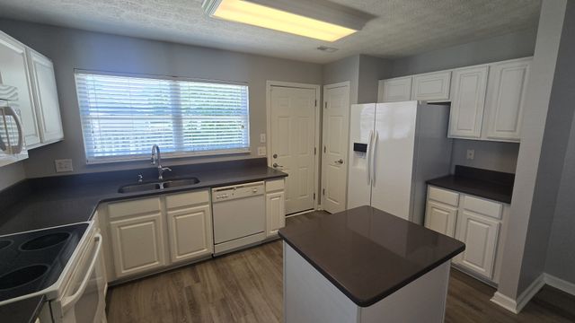 2425 Pleasant Springs Ln, Hermitage, TN 37076