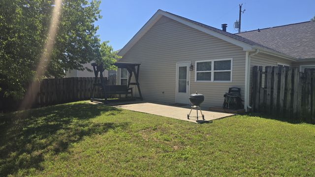 2425 Pleasant Springs Ln, Hermitage, TN 37076